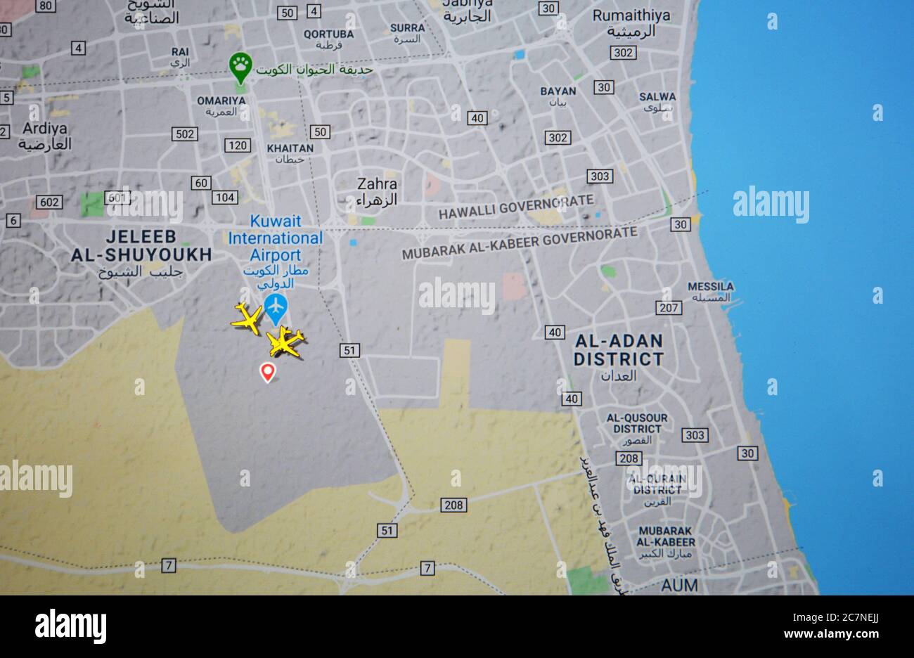 Flugverkehr auf dem Flughafen Kuwait (18. juli 2020, UTC 11.36) im Internet mit Flightradar 24-Standort, während der Coronavirus-Pandemie Stockfoto