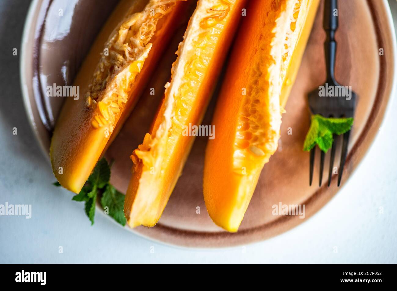 Sommerdessert mit Honigmelone Stockfoto