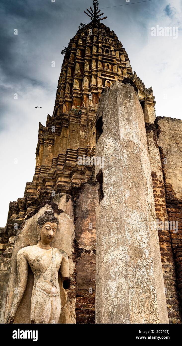 Eine wunderschöne Buddha Statue im Wat Phra Si Ratana Mahathat, Sukhothai Thailand Stockfoto