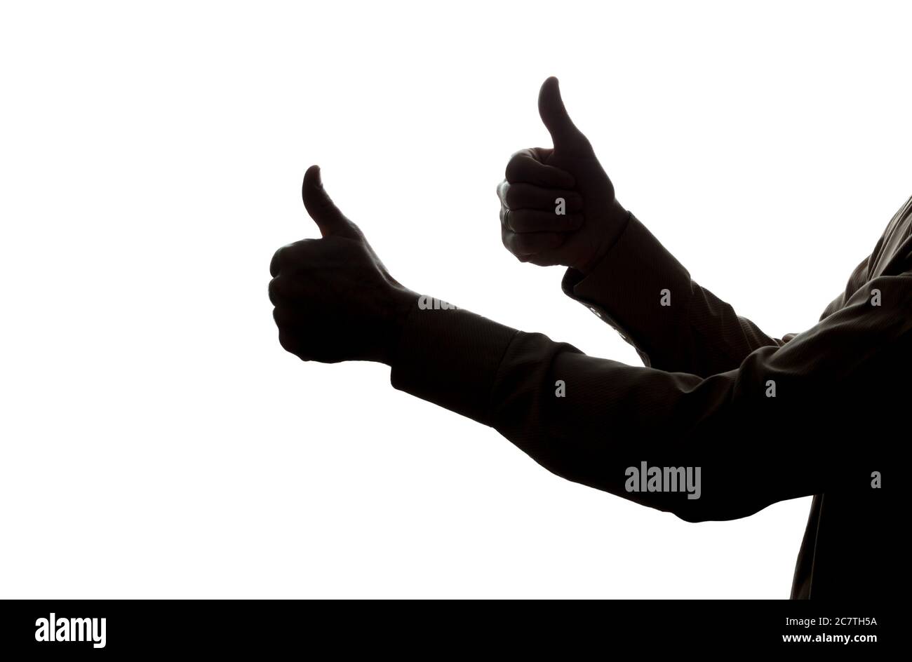 Die Hände des Mannes zeigen ein Symbol für eine ok - Silhouette Stockfoto