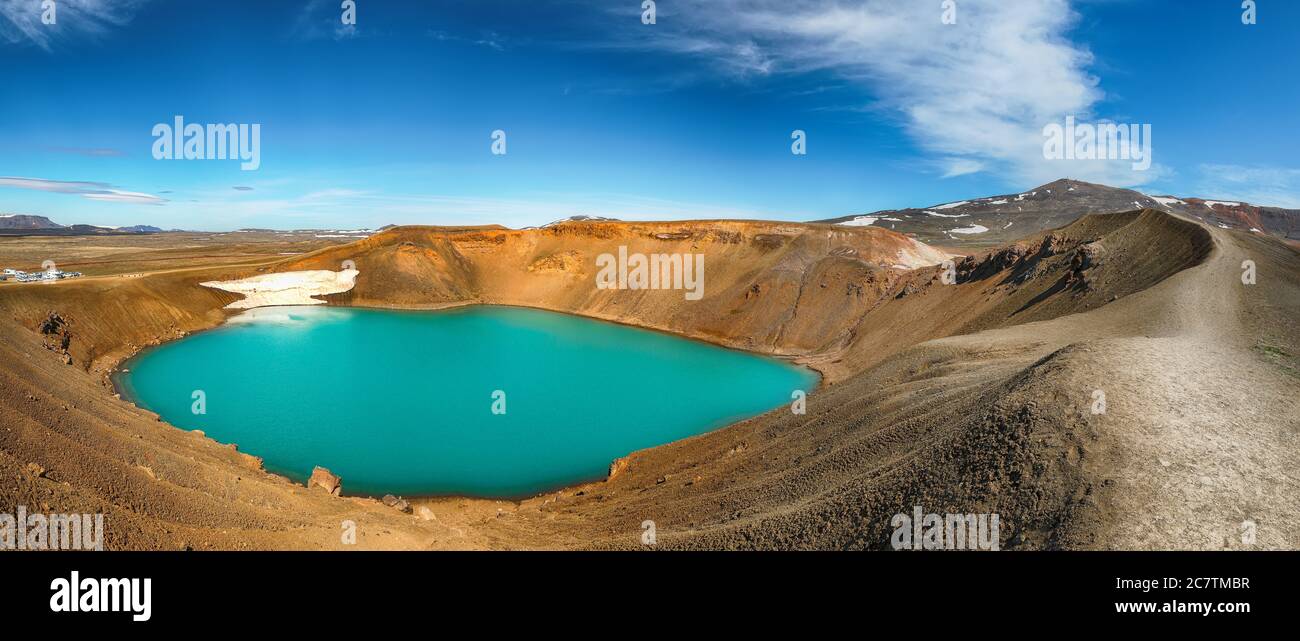 Herrliche Aussicht auf den berühmten Krater Viti in Krafla Geothermie-Bereich. Lage: Krafla Caldera, Myvatn Region, Nordteil Islands, Europa Stockfoto