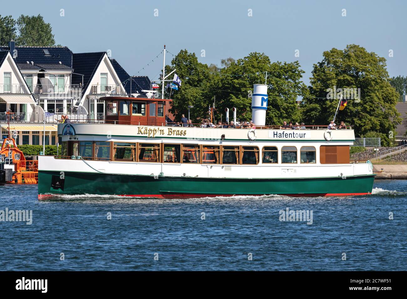 Ausflugsboot KÄPP’n BRASS auf Rostocker Hafen Stadtrundfahrt Stockfoto