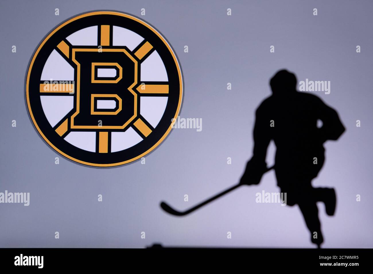 TORONTO, KANADA, 17. JULI: Boston Bruins Konzept Foto. Silhouette des professionellen NHL-Eishockeyspieler Stockfoto