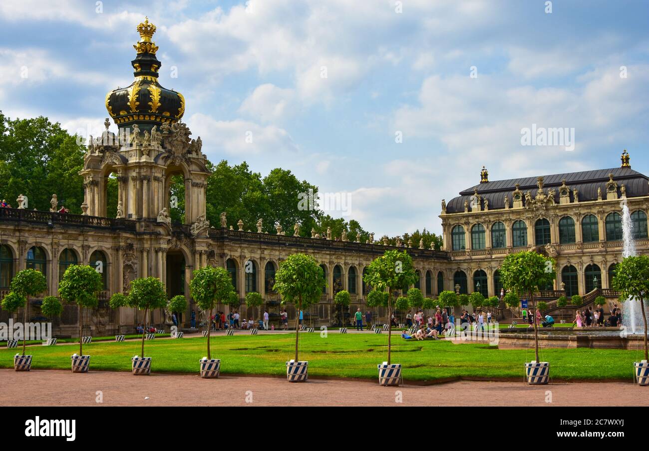 Das Kronentor am Zwinger Palast in Dresden, Deutschland Stockfoto
