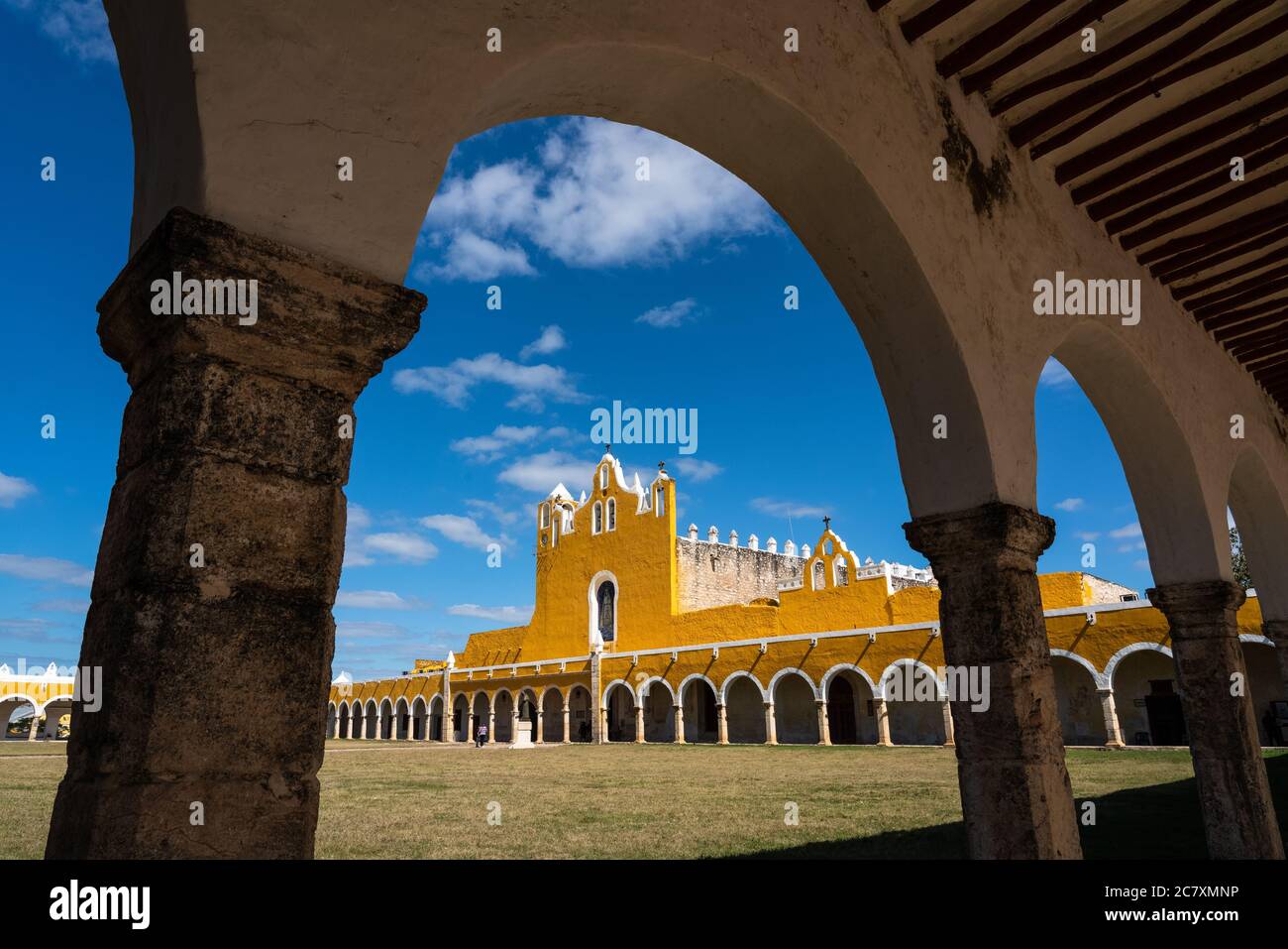 Das Kloster San Antonio oder St. Antonius von Padua wurde im Jahr 1549 gegründet, abgeschlossen von 1562. Es wurde auf dem Fundament einer großen Maya-Pyramide gebaut. Stockfoto