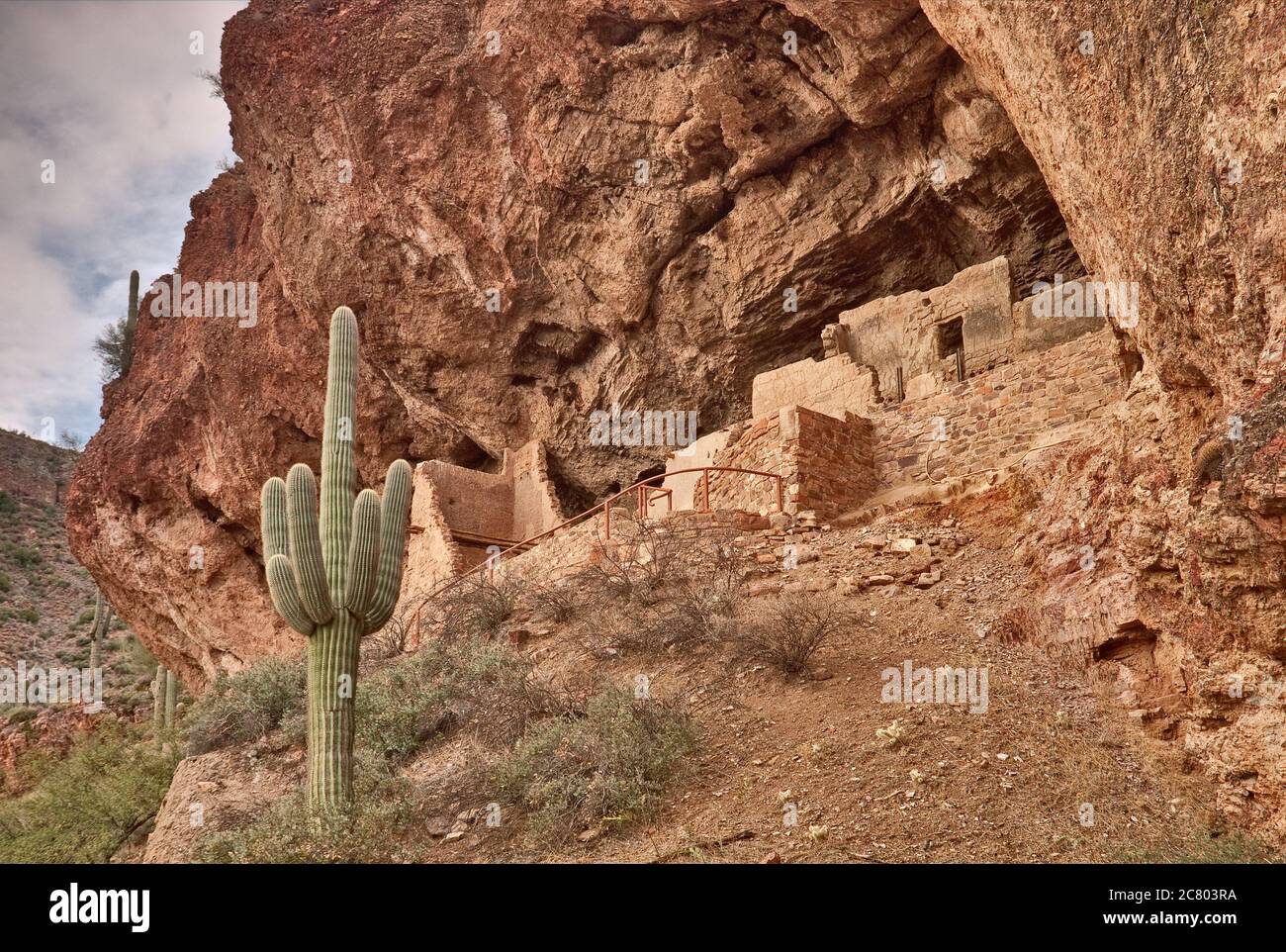 Wohnung am unteren Kliff am Tonto National Monument, in Superstition Mountains, Sonoran Desert, Arizona, USA Stockfoto