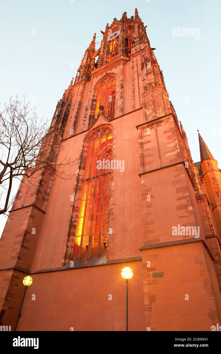 St. Bartholomäus-Dom in der Dämmerung, Frankfurt, Hessen, Deutschland Stockfoto