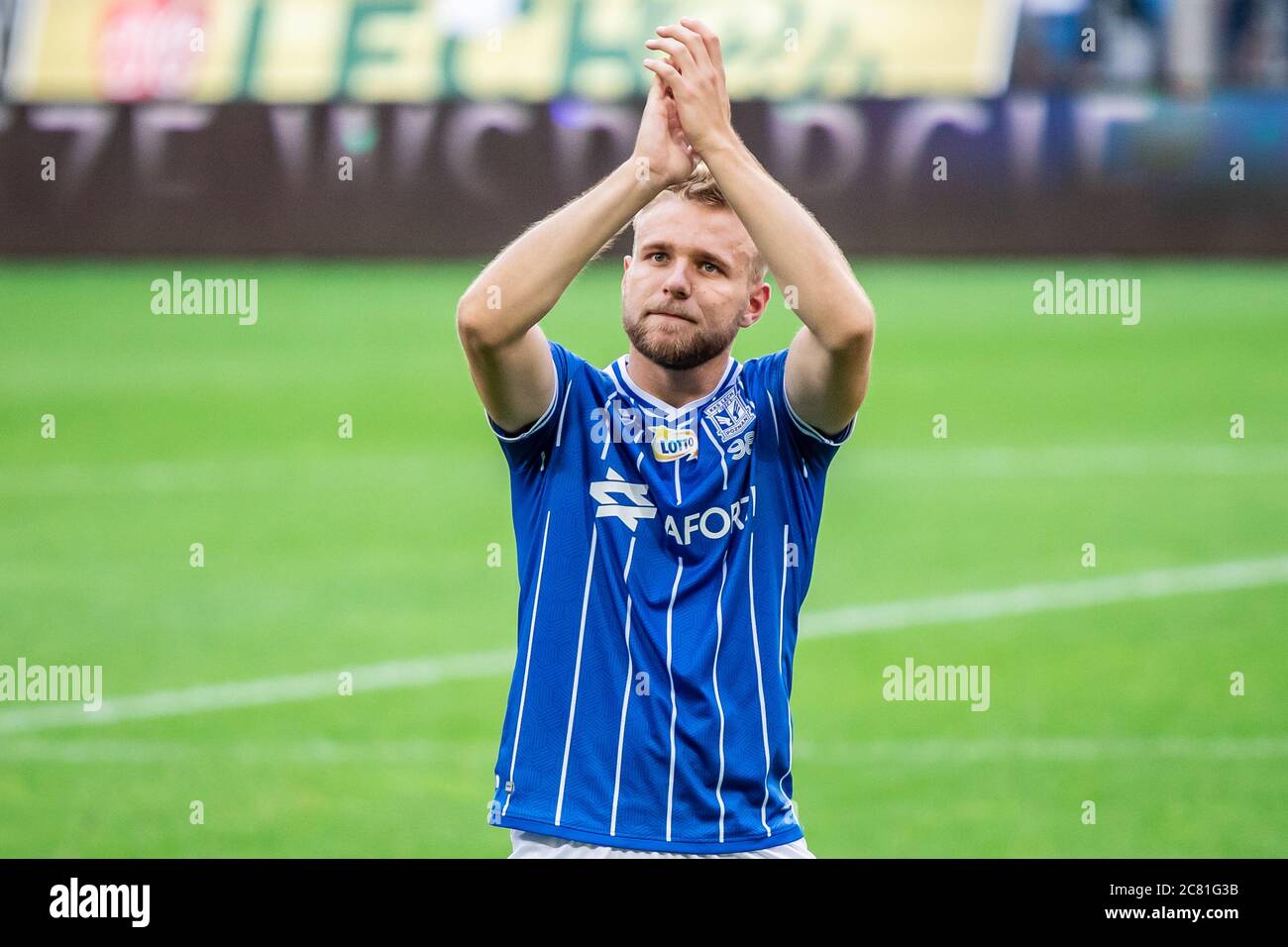 Posen Polen Juli 2020 Tymoteusz Puchacz Aus Lech Posen Applaudiert Nach Dem Polnischen Pko Ekstraklasa Spiel Zwischen Lech Posen Und Jagiellonia Bialystok Im Stadtstadion Posen Endstand Lech Posen 4 0 Jagiellonia Bialystok Kredit Sopa Images