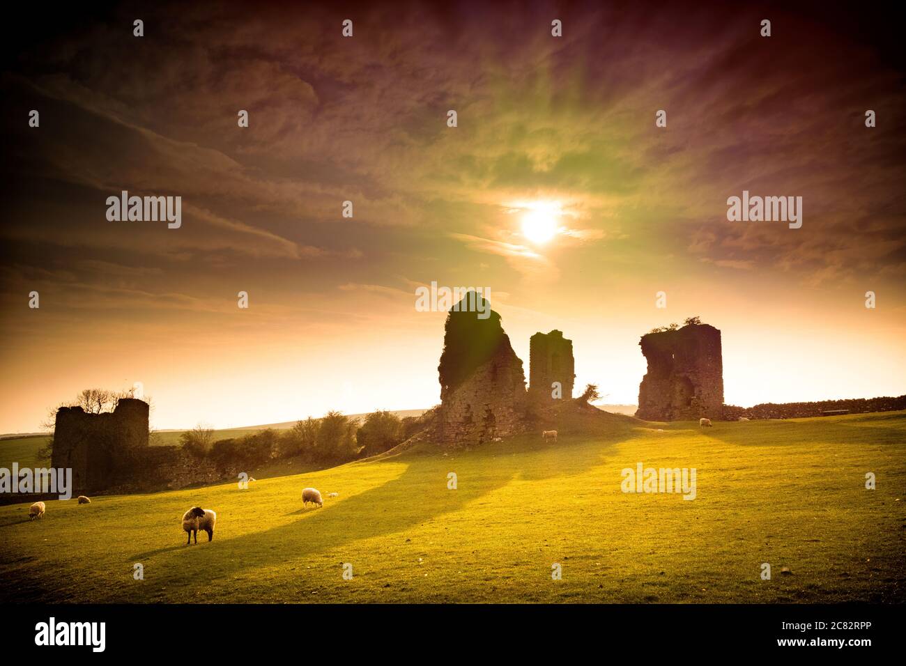 Gleeston Castle auf der Furness Peninsula, Cumbria bei Abendlicht. Stockfoto
