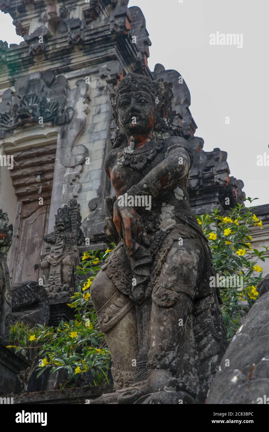 Skulptur in Pura Lempuyang Luhur im Westen von Bali, Indonesien Stockfoto