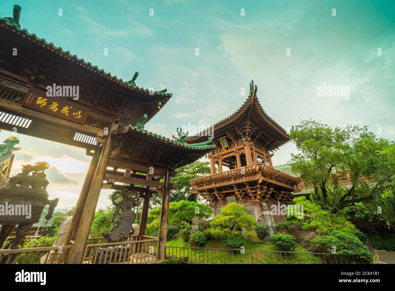 Pleiku, Vietnam - 11. Juli 2020: Minh Thanh Pagode, eine majestätische buddhistische architektonische Struktur in Pleiku Stadt, Provinz Gia Lai (Central Highland of V. Stockfoto