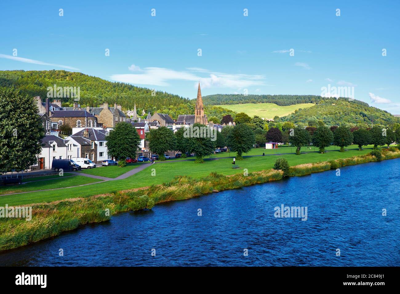 Blick auf die schottische Grenzstadt Peebles auf dem River Tweed Stockfoto