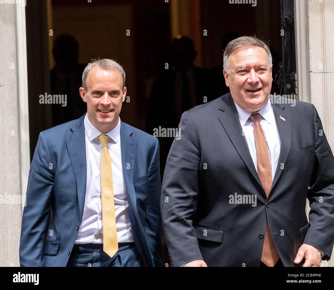 London, Großbritannien. Juli 2020. Mike Pompeo US-Außenminister bei einem Treffen mit Boris Johnson, dem Premierminister des Parlaments und Dominic Raab, Außenminister (links) und Mike Pompeo, US-Außenminister (rechts) Quelle: Ian Davidson/Alamy Live News Stockfoto