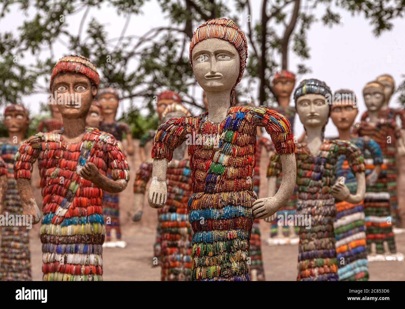 Chandigarh, Indien - 04. Mai 2016: Statuen im Stadtpark, einer der attraktivsten und interessantesten Sehenswürdigkeiten von Chandigarh Stadt in Indien Stockfoto