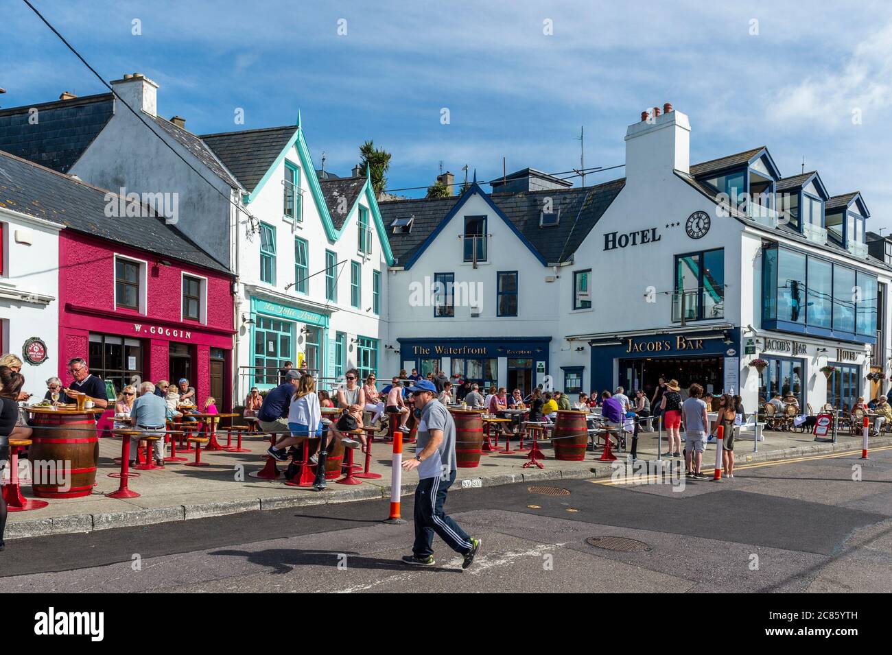 Baltimore, West Cork, Irland. Juli 2020. An einem Tag mit heißem, sonnigem Wetter und hohen 22 Grad Celsius war Baltimore mit Touristen beschäftigt. Quelle: AG News/Alamy Live News Stockfoto