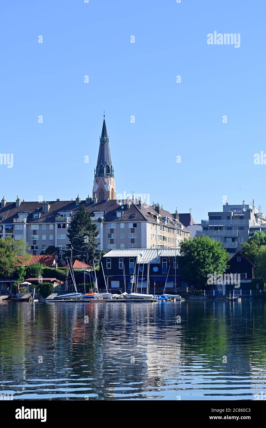 Wien, Österreich. Die obere alte Donau in Wien ist ein Zweig der Donau Stockfoto