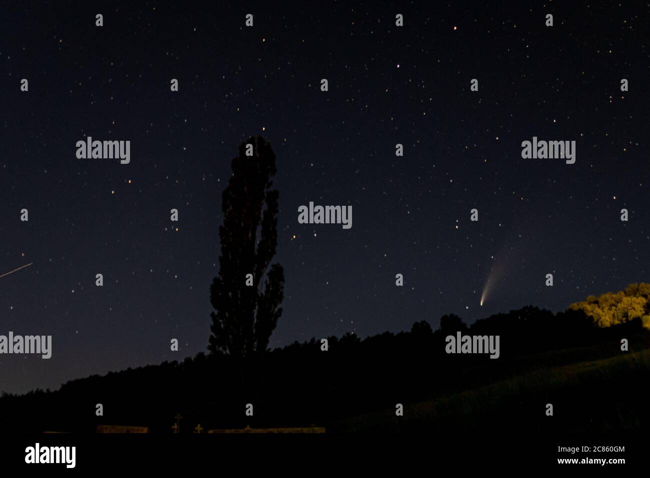 Komet Neowise, C2020 F3, am Himmel von Herreruela de Castilleria, Palencia. Spanien Stockfoto