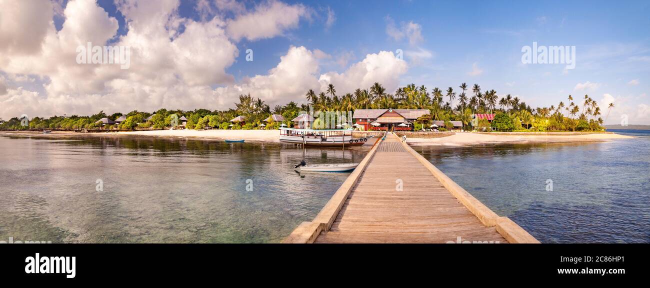 Wakatobi ist ein idyllisches tropisches Resort auf einer abgelegenen Insel im Wakatobi Nationalpark, Indonesien. Diese Region ist bekannt für ihre unglaubliche cora Stockfoto