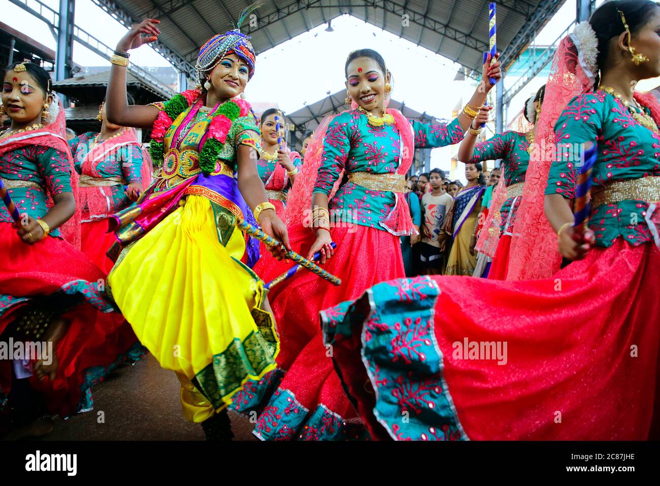 Festivals Festivals in Indien, Kerala, Tanzformen kerala Kathakali, theyyam, pulikkali, Tiger Tanz, onam, Lgbt-Künstler, bunte indische Festival Stockfoto
