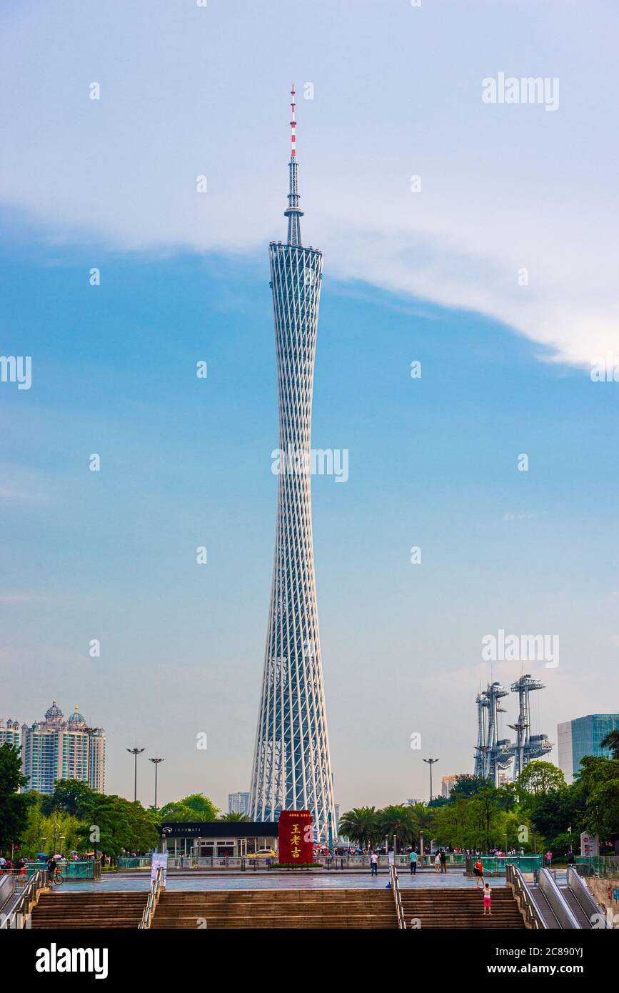 GUANGZHOU, CHINA - 24. MAI 2014: Canton Tower in Guangzhou. Stockfoto