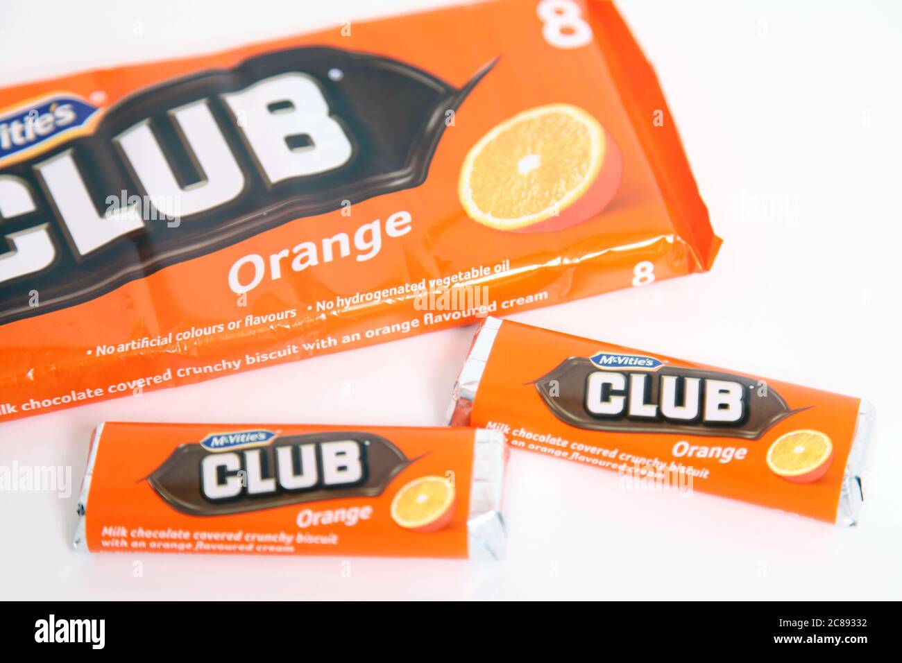 McVities Club Schokoladenriegel, Orange Club Biscuit, auf weiß Stockfoto