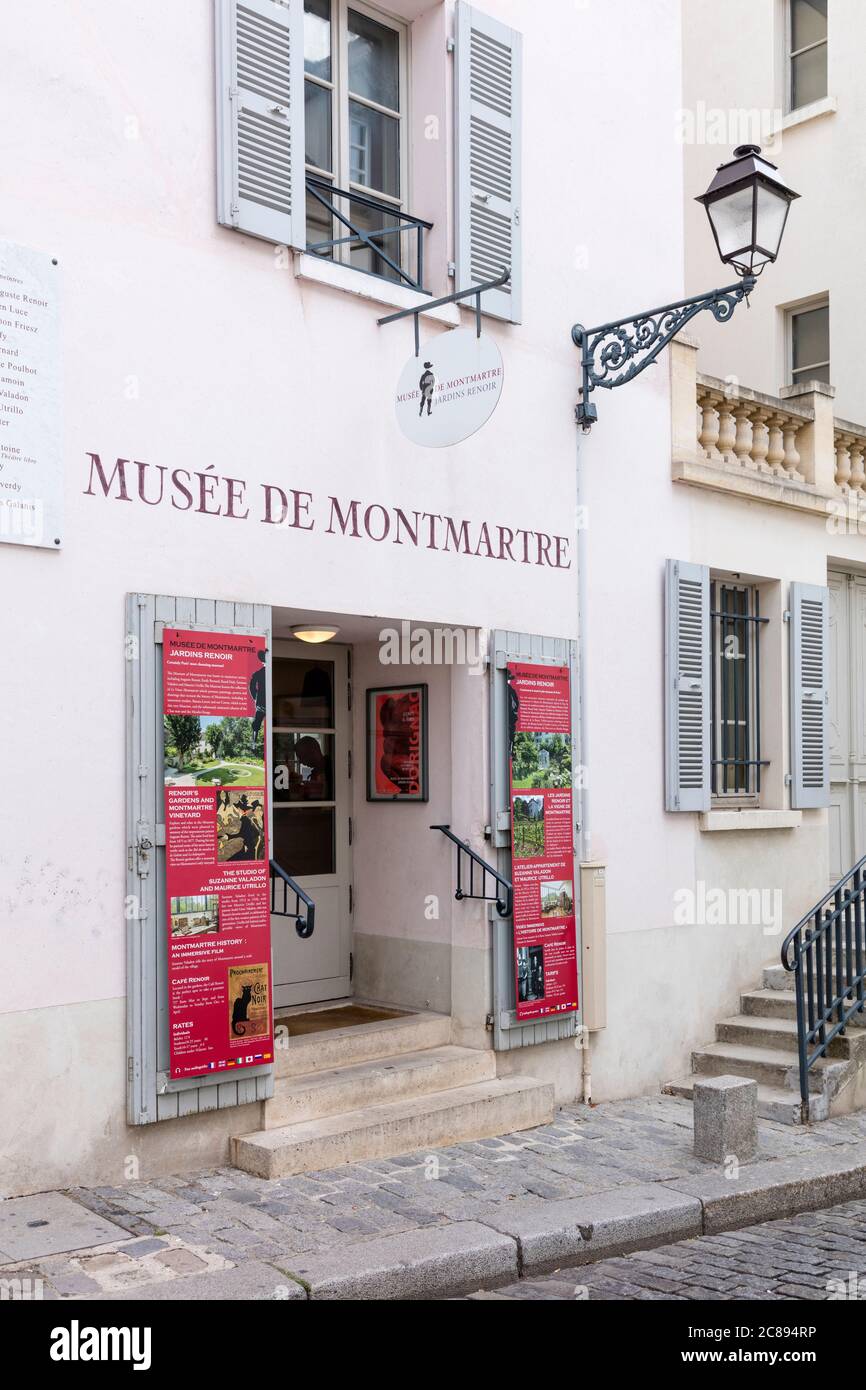 Vordereingang zum Musée de Monmartre und Jardins Renoir, Montmartre, Paris, Frankreich Stockfoto
