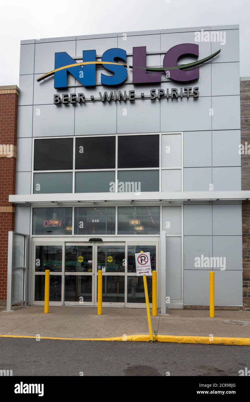 Der Nova Scotia Liquor Corporation Retail Store In Sydney Cape Breton Island Nova Scotia Kanada Stockfoto