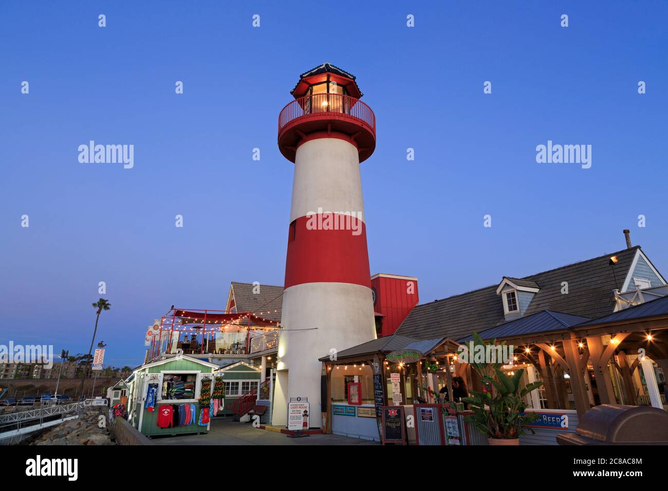 Leuchtturm in Oceanside Harbor Village, San Diego County, Kalifornien, USA Stockfoto