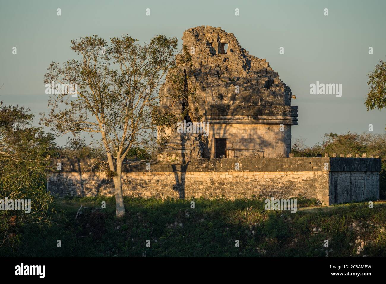Das Caracol oder das Observatorium in den Ruinen der großen Maya-Stadt Chichen Itza, Yucatan, Mexiko. Die vorhispanische Stadt Chichen-Itza ist eine UNES Stockfoto