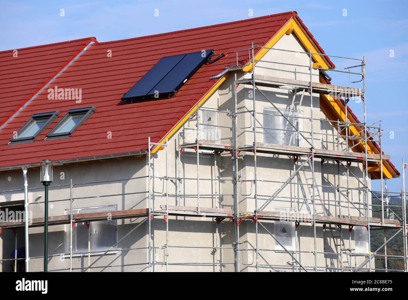 Neubau mit fertiger Grundputz Stockfoto