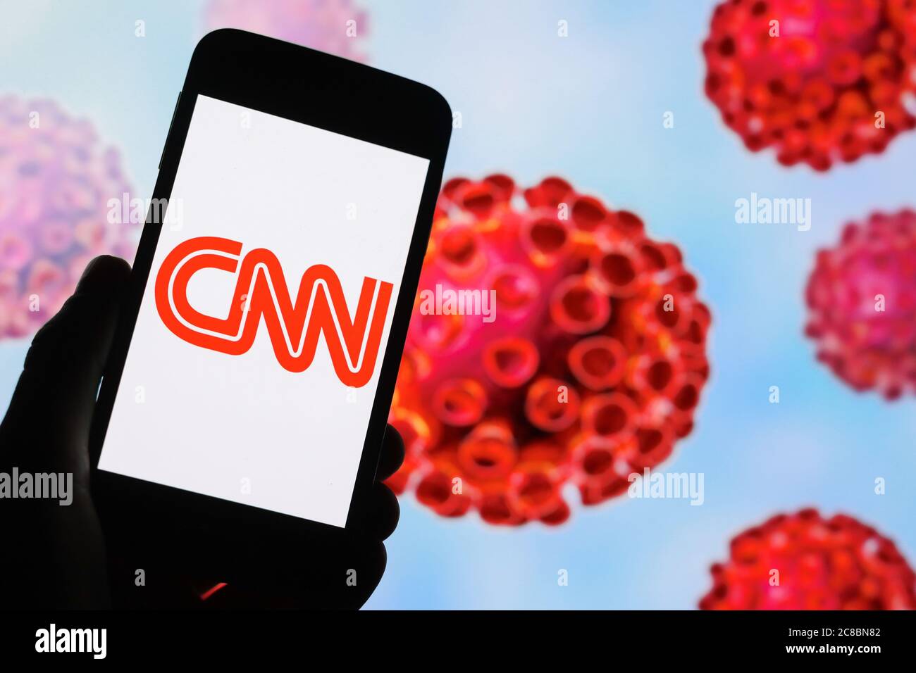 In dieser Abbildung wird ein CNN-Logo auf einem Smartphone angezeigt. Stockfoto