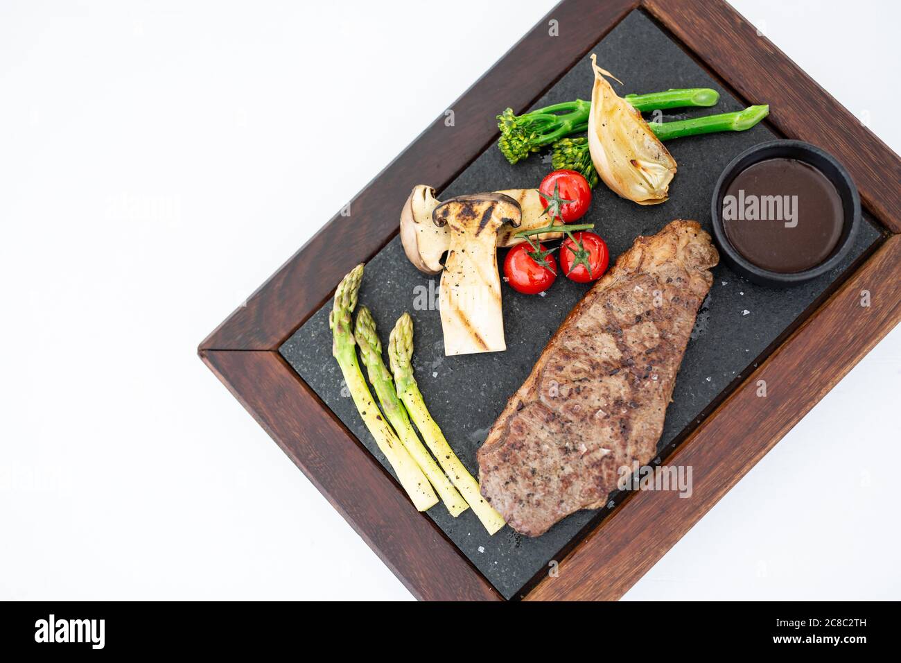 Luxus Essen Gourmet Kalbfleisch Medaillons. Luxus Restaurant Lifestyle teure Mahlzeit Rezept Servieren Konzept Stockfoto