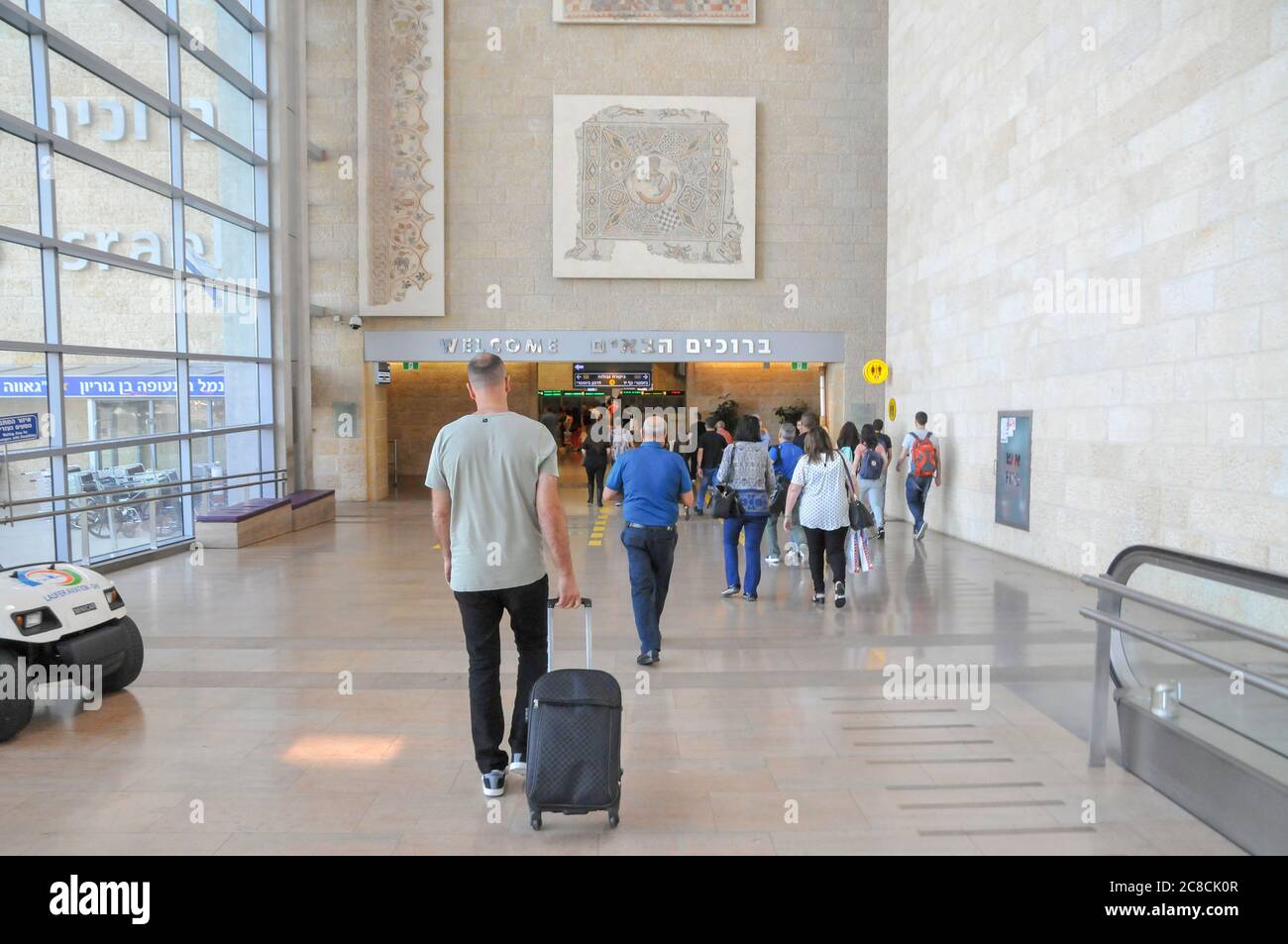 In der Ankunftshalle am Flughafen Ben Gurion, Tel Aviv, Israel  Stockfotografie - Alamy