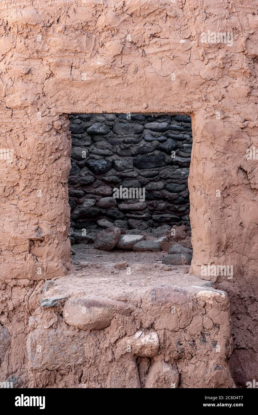 Adobe Ofen, San Jose de los Jemez Kirche (1621-22), Jemez State Monument, Jemez Springs, New Mexico USA Stockfoto