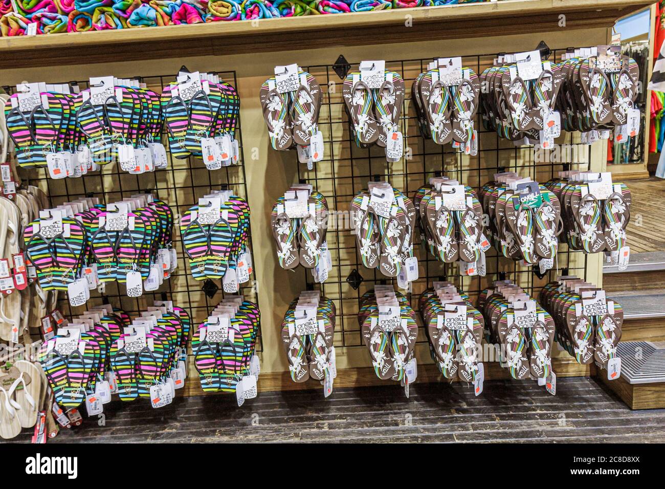 Cocoa Beach Florida, Ron Jon Surf Shop, Einzelhandel, Geschäft, Geschäfte, Geschäfte, Bezirk, Surf-Thema, Surfen, Surfbrett, Ausrüstung, Lifestyle, Ron DiMenna, Mode, tre Stockfoto