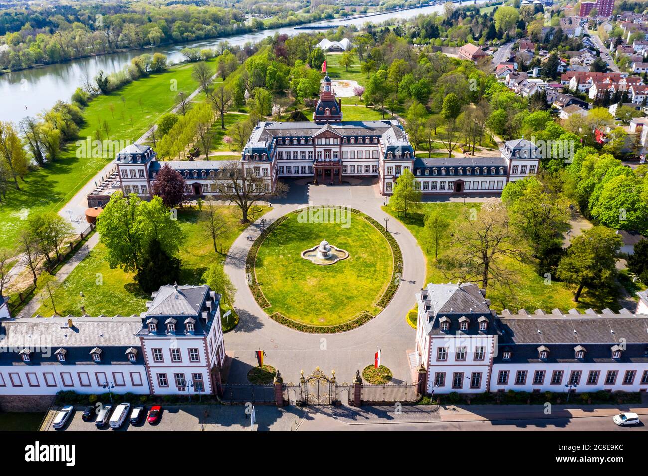 Deutschland, Hessen, Hanau, Helikopteransicht von Schloss Philippsruhe im Sommer Stockfoto