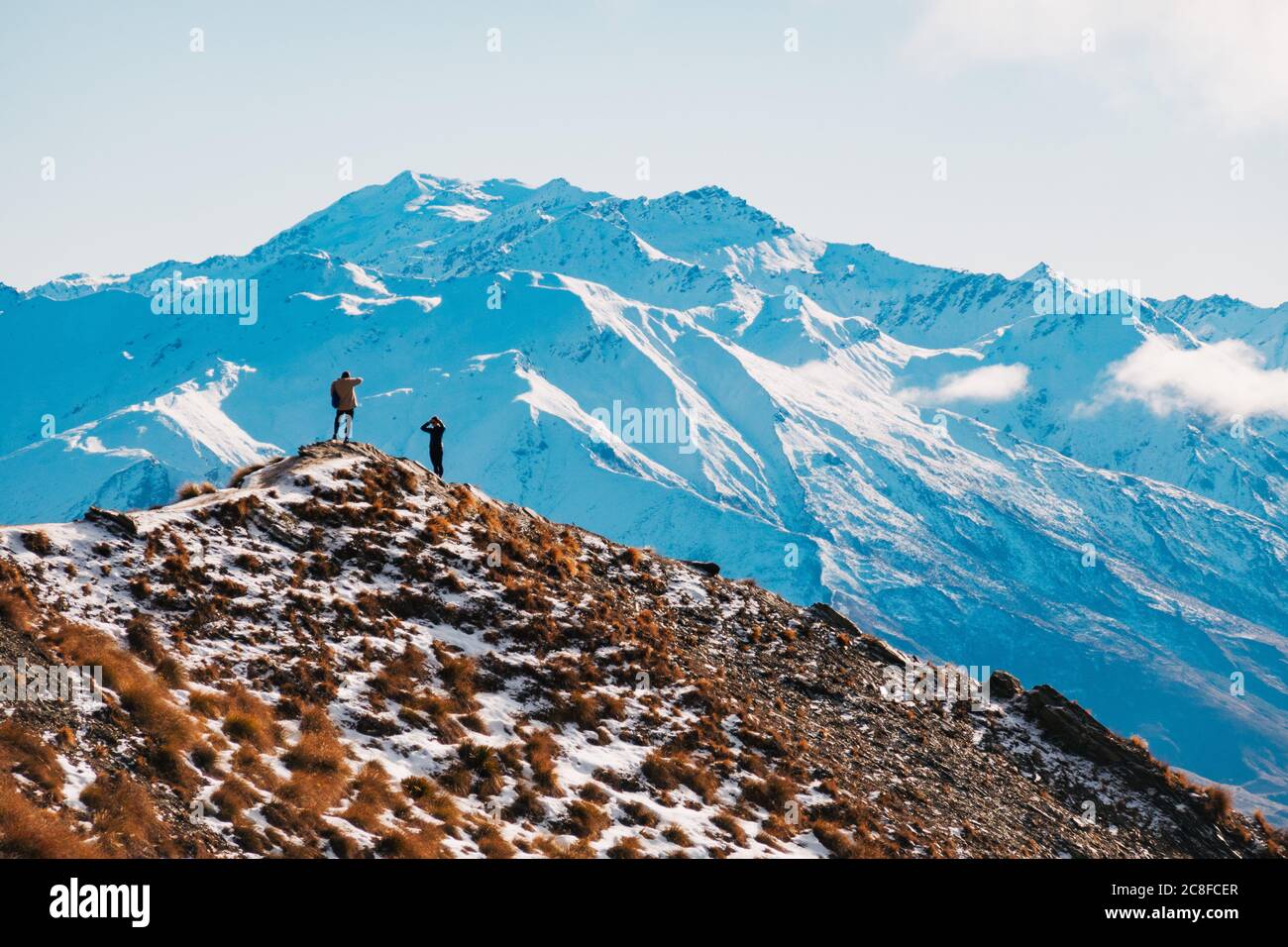 Die Harris Mountains in Neuseelands südlichen Alpen, vom Roys Peak Track aus gesehen Stockfoto