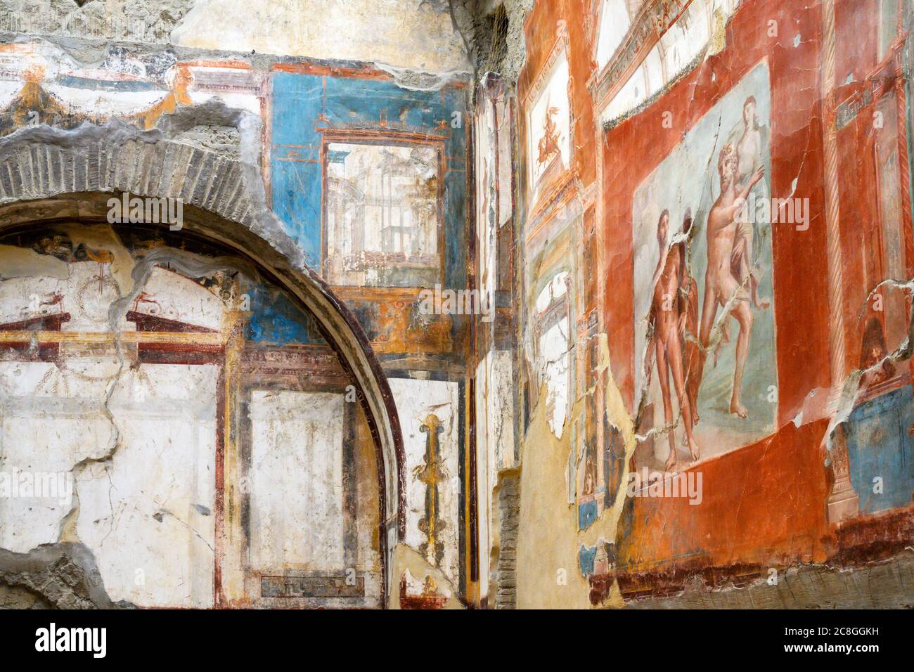 Fresken an den Wänden von Gebäuden in der römischen Stadt Herculaneum, die teilweise zerstört wurde bei der Eruption des Vesuv im Jahr 79 n. Chr. erhalten Stockfoto
