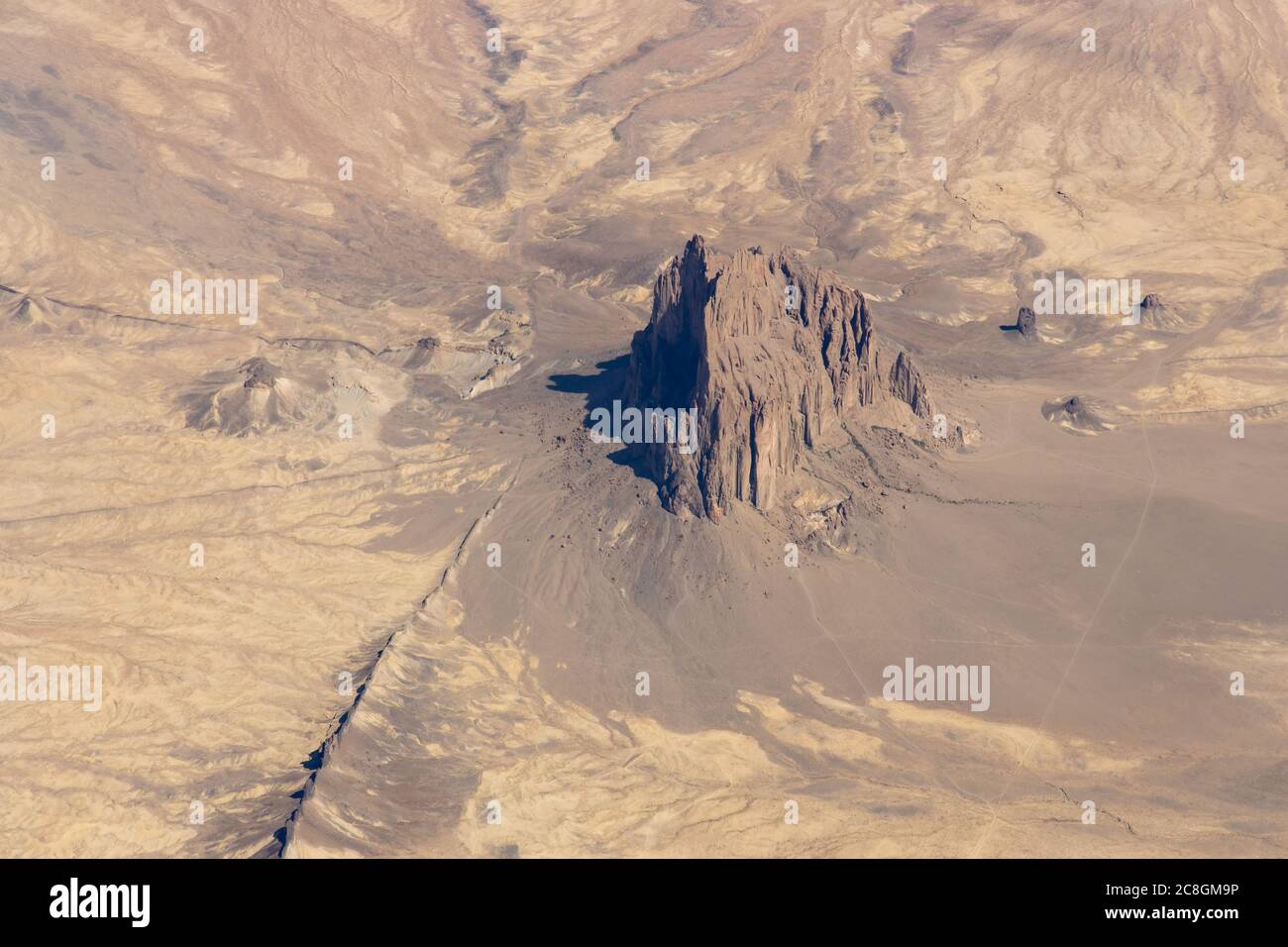 Luftaufnahme der Shiprock Rock Formation, New Mexico, USA Stockfoto