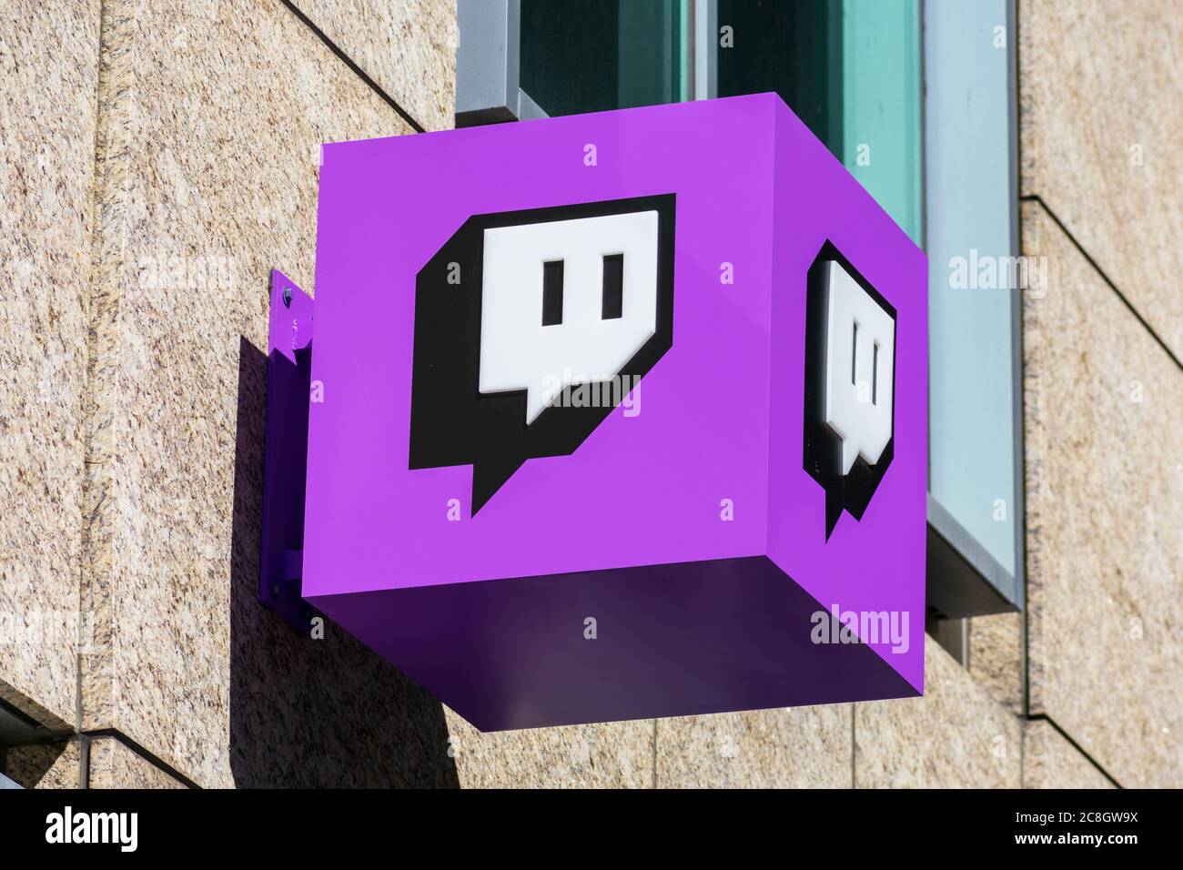 Twitch unterzeichnet am Hauptsitz des Unternehmens im Silicon Valley. Twitch ist eine Live-Streaming-Video-Plattform im Besitz von Twitch Interactive, einer Tochtergesellschaft von Amazon - Stockfoto
