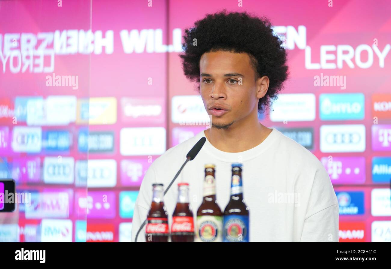 München, 23. Juli 2020. FC Bayern München Fußballverein Pressekonferenz und Präsentation des neuen Spielers Leroy SANE, FCB 10 Fotograf: Peter Schatz Stockfoto