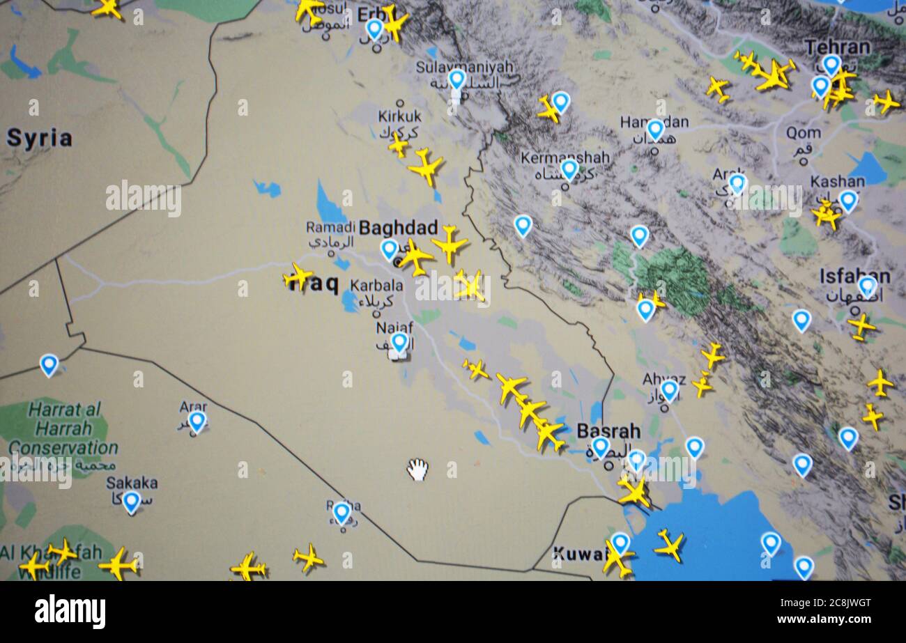 Flugverkehr über den Nahen Osten (25. juli 2020, UTC 12.14), im Internet mit Flightradar 24-Website, während der Coronavirus-Pandemie Stockfoto