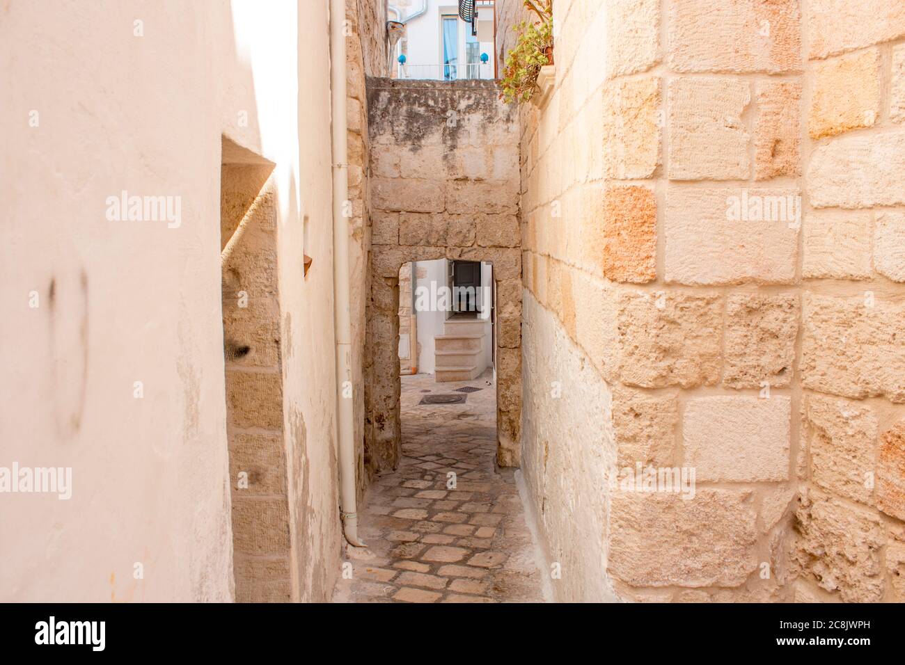 Historisches Zentrum von Polignano a Mare, ein Dorf Apulien. Es ist ein sehr schönes Ziel für den Sommerurlaub Stockfoto