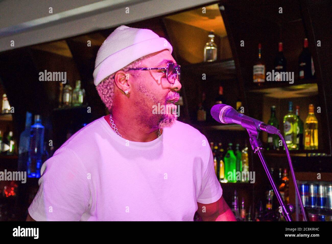 Sanger Jojo Cumbana Musik Bar Herz Hamburg Hamburg St Pauli Reeperbahn 22 07 2020 Stockfotografie Alamy