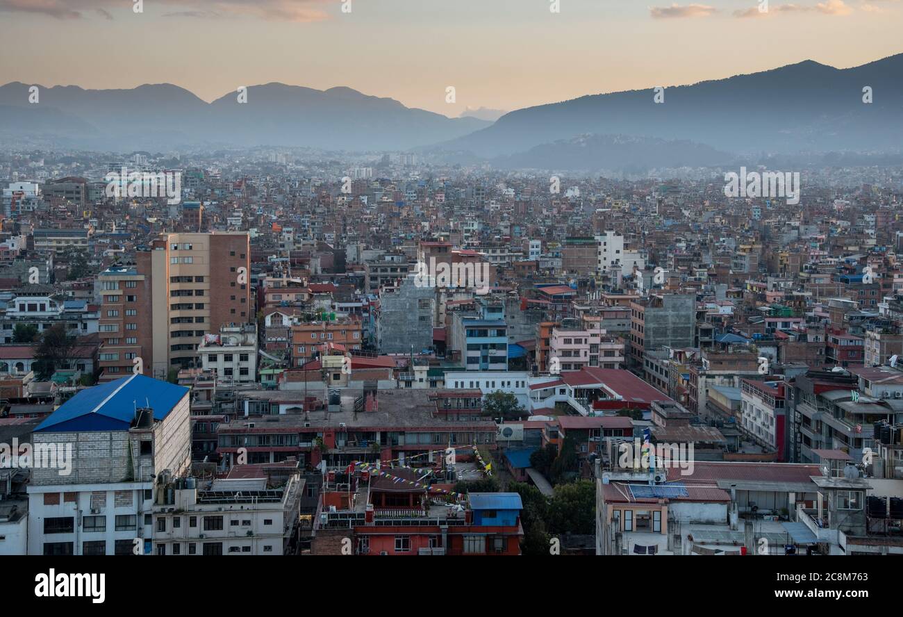 Skyline von Kathmandu Stadt die Hauptstadt von Nepal Asien während des Sonnenuntergangs Stockfoto