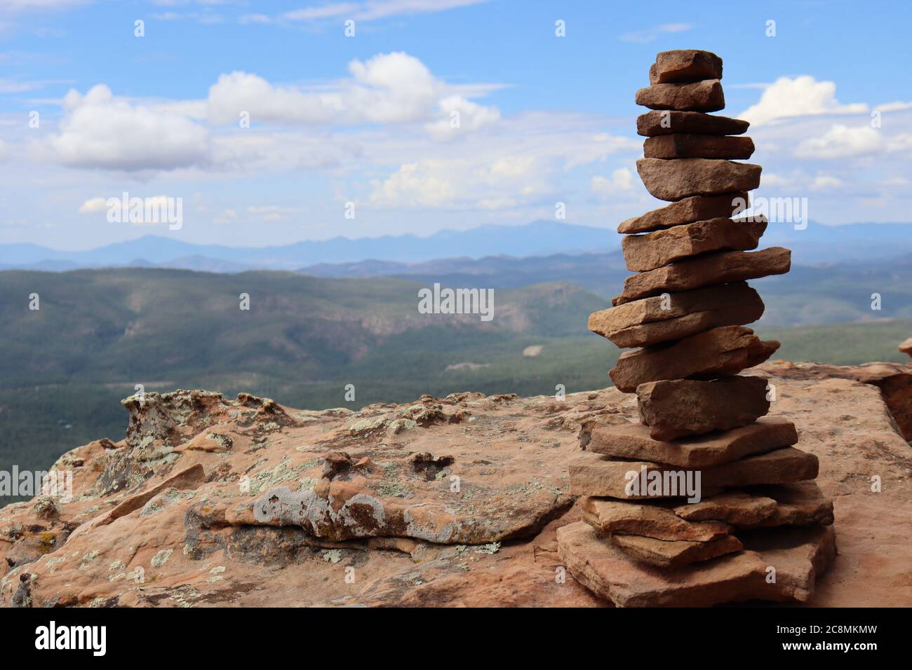 Ciarn mit Blick auf den Mogollon Rim, im Norden von Arizona. Stockfoto