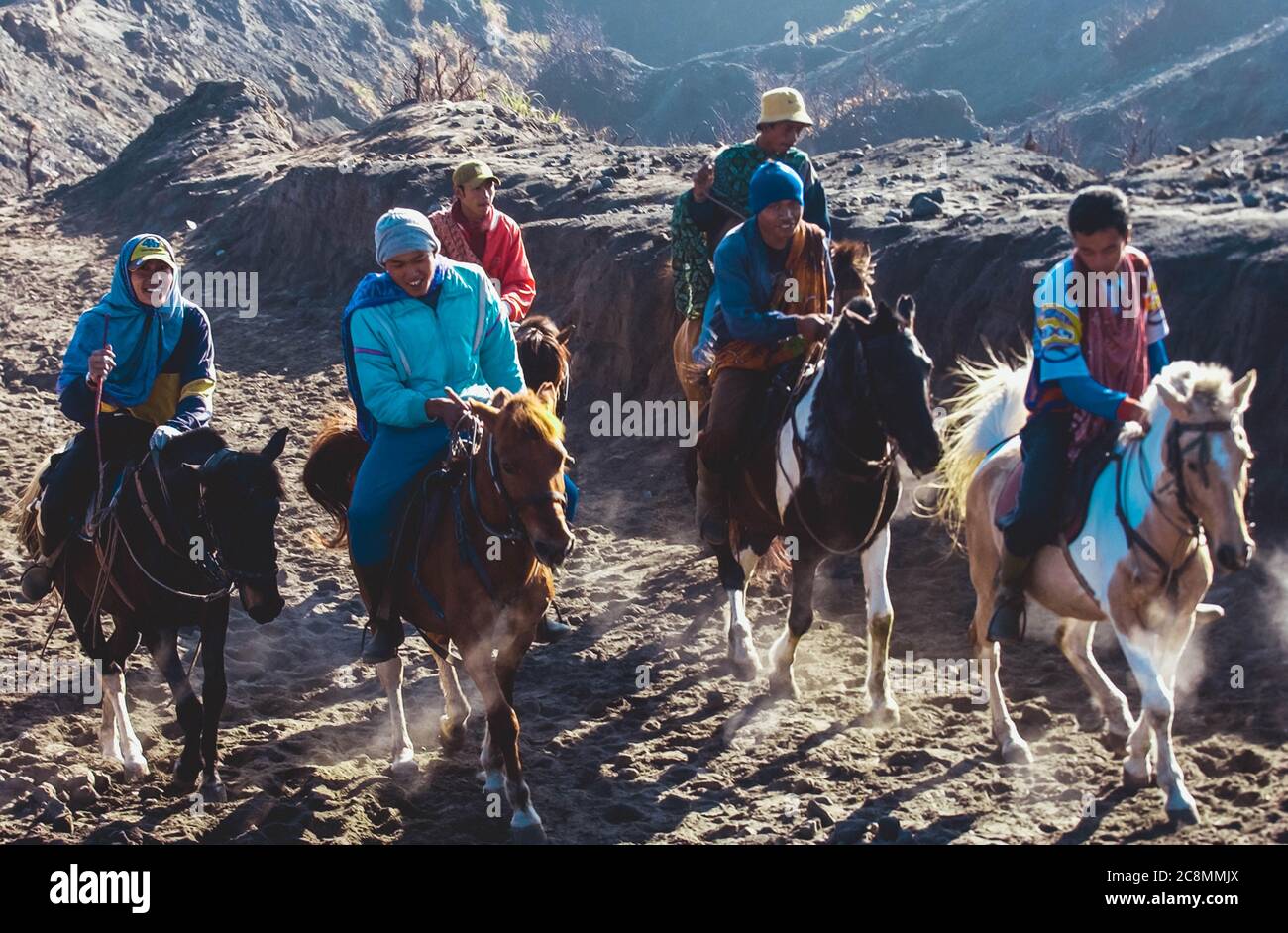 Pferd ist der Haupttransport für Touristen, die Savana, Mount Bromo, Ost-Java, Indonesien am 13. Juli 2004 besuchen Stockfoto