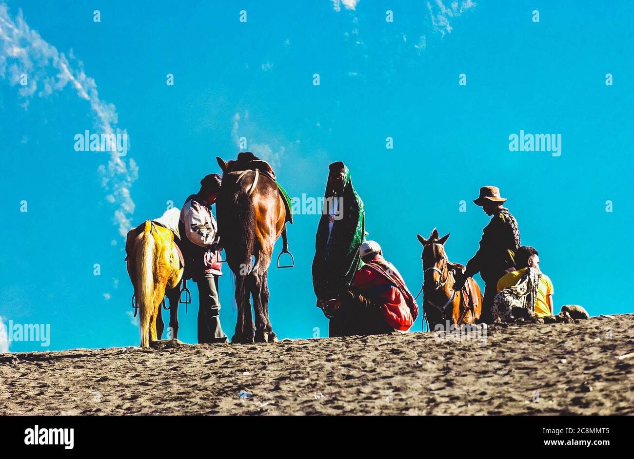 Pferd ist der Haupttransport für Touristen, die Savana, Mount Bromo, Ost-Java, Indonesien am 13. Juli 2004 besuchen Stockfoto