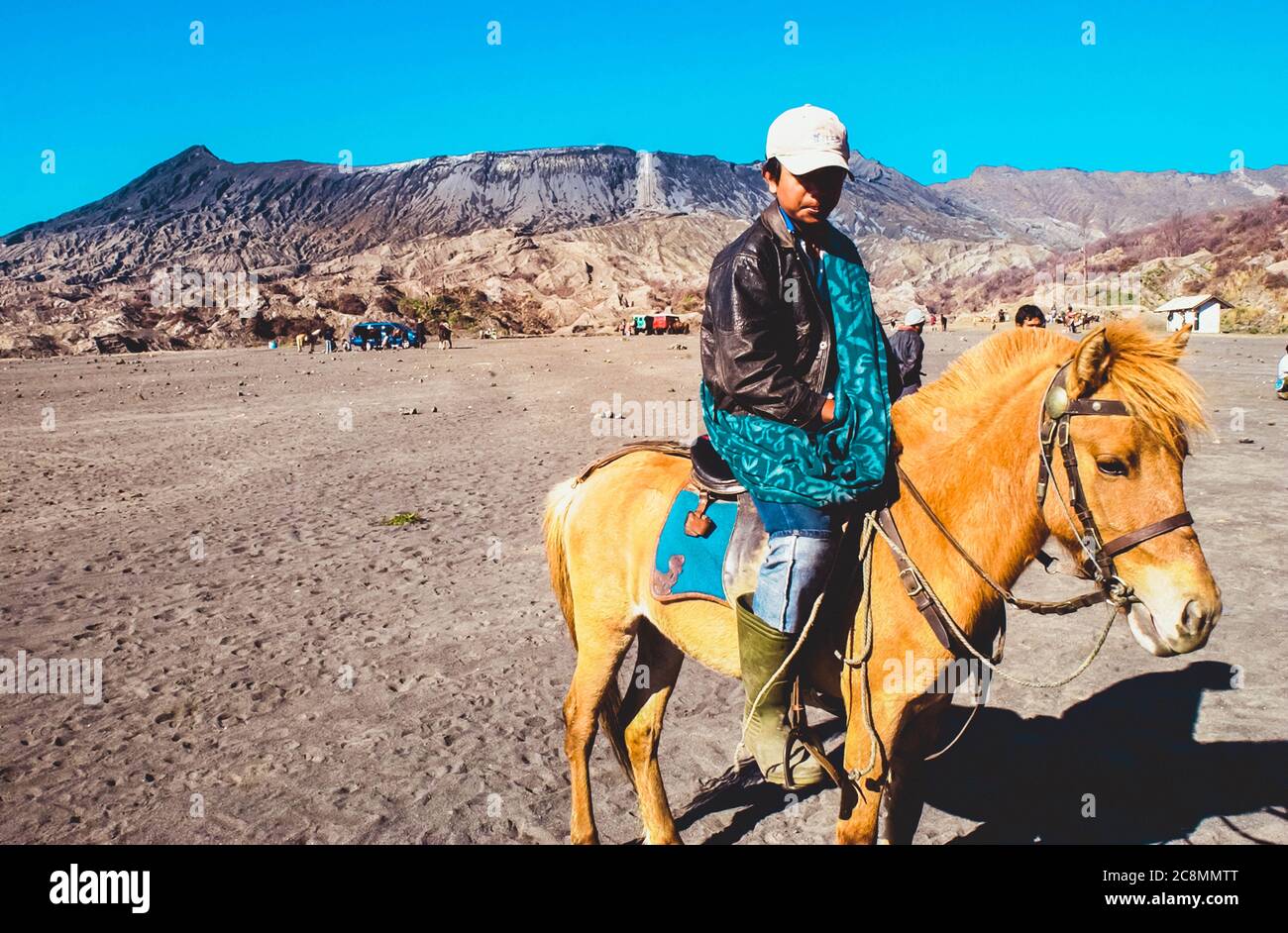 Pferd ist der Haupttransport für Touristen, die Savana, Mount Bromo, Ost-Java, Indonesien am 13. Juli 2004 besuchen Stockfoto