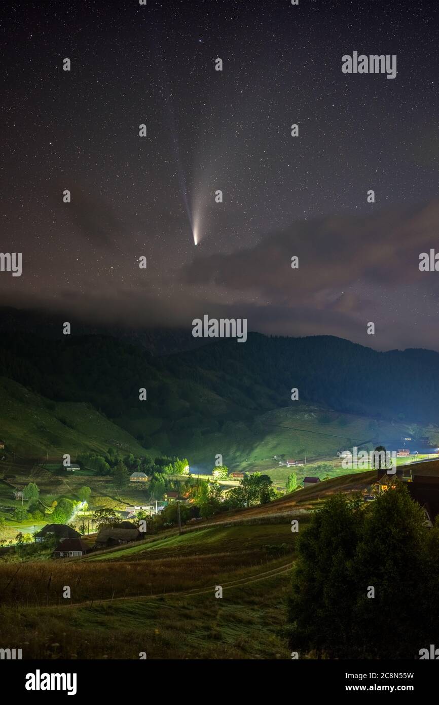 KOMET C2020 F3 (NEOWISE) Stockfoto